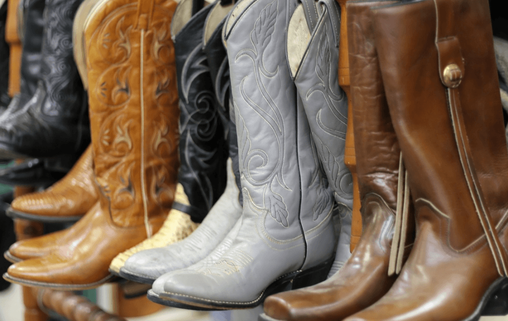 ?20 Most Comfortable Cowboy Boots [Apr. 2022 ] Definitive Guide ...